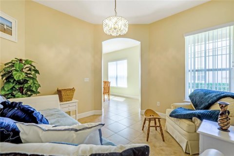 Townhouse in Ormond Beach, Florida 2 bedrooms, 140.28 sq.m. № 2152413 - photo 15