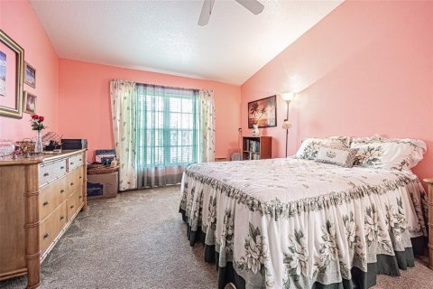 House in Zephyrhills, Florida 3 bedrooms, 127.09 sq.m. № 1621985 - photo 16