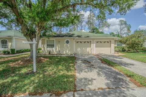 House in Zephyrhills, Florida 3 bedrooms, 127.09 sq.m. № 1621985 - photo 8