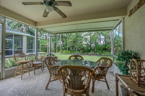 House in Zephyrhills, Florida 3 bedrooms, 127.09 sq.m. № 1621985 - photo 19