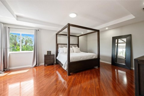 Villa ou maison à vendre à Pembroke Pines, Floride: 6 chambres, 363.43 m2 № 1889422 - photo 11