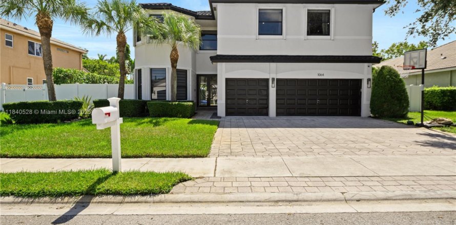 Villa ou maison à Pembroke Pines, Floride 6 chambres, 363.43 m2 № 1889422