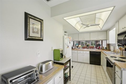 House in Sarasota, Florida 2 bedrooms, 104.14 sq.m. № 1798006 - photo 8