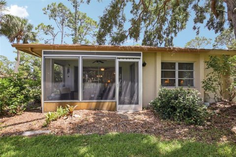 House in Sarasota, Florida 2 bedrooms, 104.14 sq.m. № 1798006 - photo 23