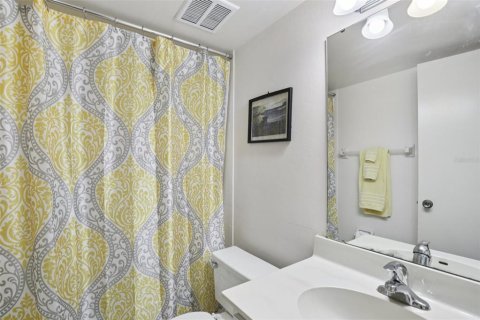 House in Sarasota, Florida 2 bedrooms, 104.14 sq.m. № 1798006 - photo 19