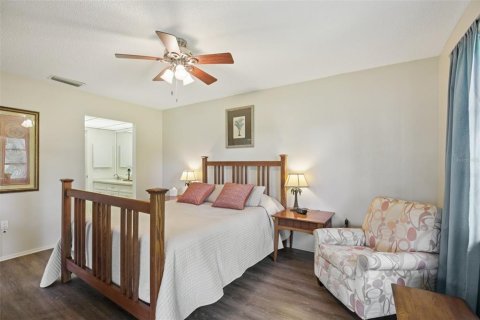 House in Sarasota, Florida 2 bedrooms, 104.14 sq.m. № 1798006 - photo 14