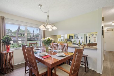 House in Sarasota, Florida 2 bedrooms, 104.14 sq.m. № 1798006 - photo 13