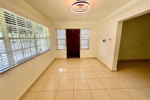 Villa ou maison à louer à Miami, Floride: 3 chambres, 124.49 m2 № 1956423 - photo 8