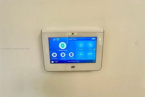 Villa ou maison à louer à Miami, Floride: 3 chambres, 124.49 m2 № 1956423 - photo 9