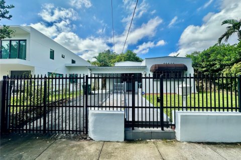 Villa ou maison à louer à Miami, Floride: 3 chambres, 124.49 m2 № 1956423 - photo 2
