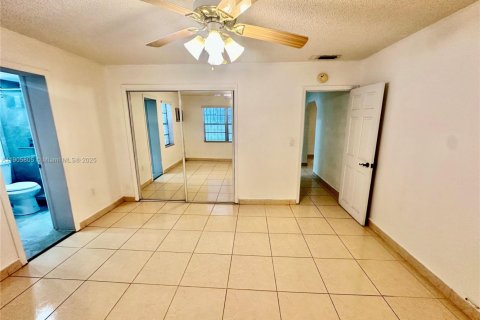 Villa ou maison à louer à Miami, Floride: 3 chambres, 124.49 m2 № 1956423 - photo 19