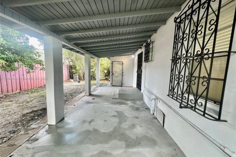 Villa ou maison à louer à Miami, Floride: 3 chambres, 124.49 m2 № 1956423 - photo 22