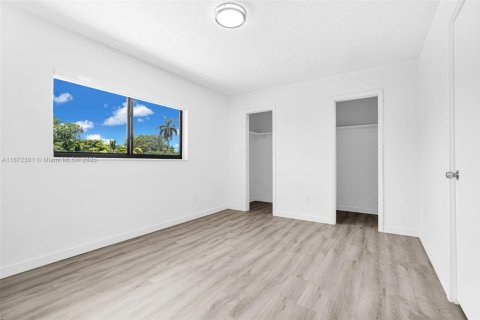 Appartement à louer à North Miami, Floride: 2 chambres, 106.84 m2 № 1921550 - photo 26