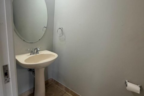 Снять в аренду таунхаус в Дейви, Флорида 3 комнаты, 158.31м2, № 2250538 - фото 9