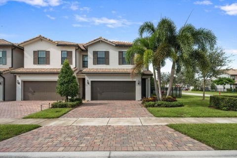 Townhouse in Lake Worth, Florida 3 bedrooms, 176.05 sq.m. № 2365731