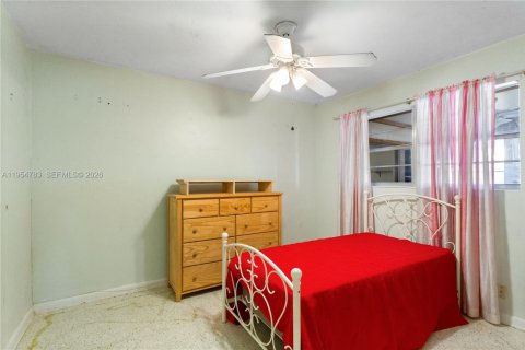 House in Pembroke Pines, Florida 3 bedrooms, 168.9 sq.m. № 2010503 - photo 25