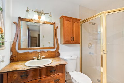 House in Pembroke Pines, Florida 3 bedrooms, 168.9 sq.m. № 2010503 - photo 18