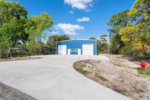 Propiedad comercial en venta en St. Lucie, Florida № 2083097 - foto 2