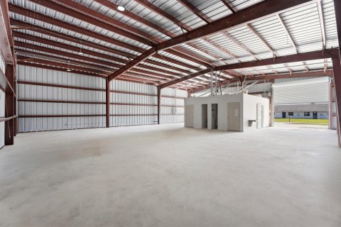 Propiedad comercial en venta en St. Lucie, Florida № 2083097 - foto 18