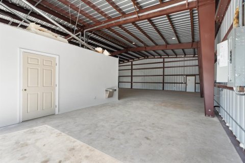 Propiedad comercial en venta en St. Lucie, Florida № 2083097 - foto 20