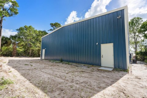 Propiedad comercial en venta en St. Lucie, Florida № 2083097 - foto 23
