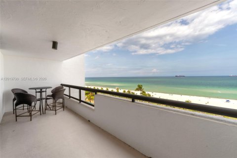 Condo in Miami Beach, Florida, 2 bedrooms  № 2085732 - photo 6