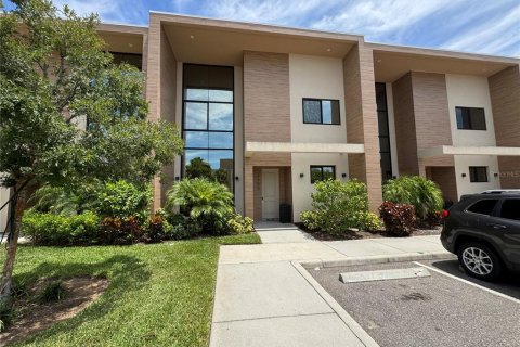 Adosado en venta en Kissimmee, Florida, 3 dormitorios, 203.92 m2 № 1826514 - foto 1