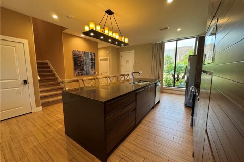 Adosado en venta en Kissimmee, Florida, 3 dormitorios, 203.92 m2 № 1826514 - foto 16