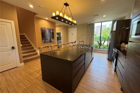 Adosado en venta en Kissimmee, Florida, 3 dormitorios, 203.92 m2 № 1826514 - foto 13