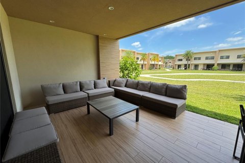 Adosado en venta en Kissimmee, Florida, 3 dormitorios, 203.92 m2 № 1826514 - foto 25