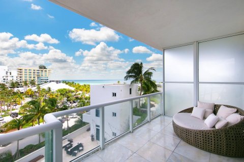 Condo in Miami Beach, Florida, 2 bedrooms  № 2020138 - photo 10