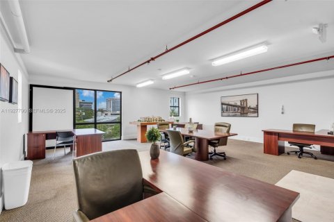 Copropriété à louer à Coral Gables, Floride: 1 chambre, 76.92 m2 № 1987409 - photo 25