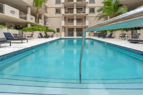 Copropriété à louer à Coral Gables, Floride: 1 chambre, 76.92 m2 № 1987409 - photo 19