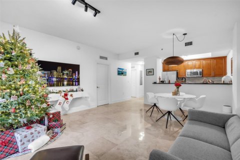 Copropriété à louer à Coral Gables, Floride: 1 chambre, 76.92 m2 № 1987409 - photo 6