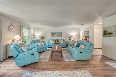 Купить виллу или дом в Оклаваха, Флорида 5 комнат, 190.73м2, № 2120240 - фото 12