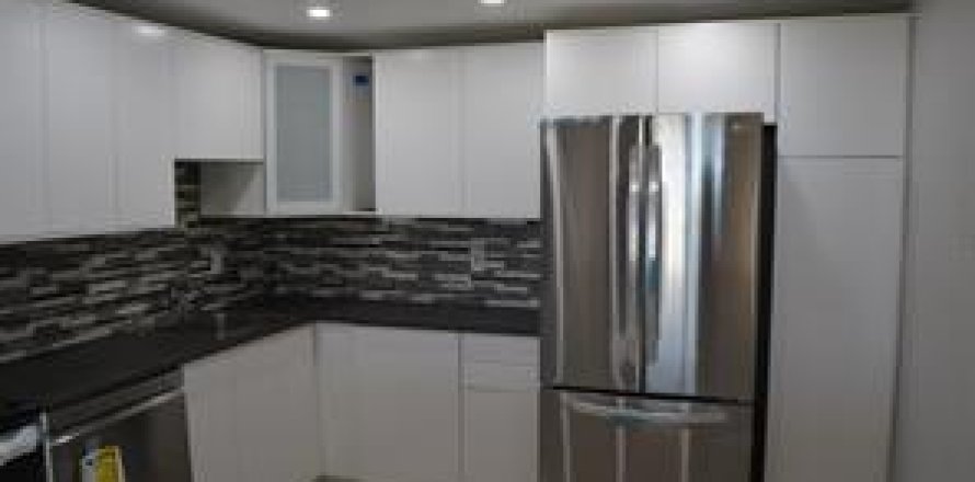 Condo à North Miami, Floride, 2 chambres  № 2084443