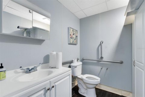 Propiedad comercial en venta en Apopka, Florida № 1242553 - foto 8