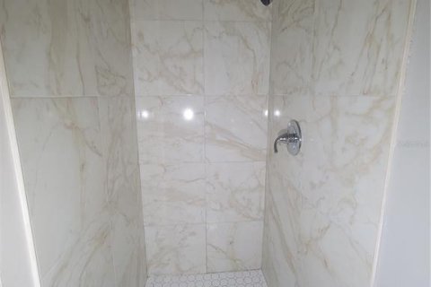 Villa ou maison à louer à Orlando, Floride: 4 chambres, 141.68 m2 № 2388757 - photo 6