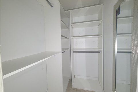 Villa ou maison à louer à Orlando, Floride: 4 chambres, 141.68 m2 № 2388757 - photo 12
