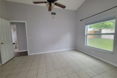 Villa ou maison à louer à Orlando, Floride: 4 chambres, 141.68 m2 № 2388757 - photo 14