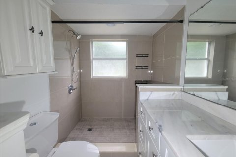 Villa ou maison à louer à Orlando, Floride: 4 chambres, 141.68 m2 № 2388757 - photo 13