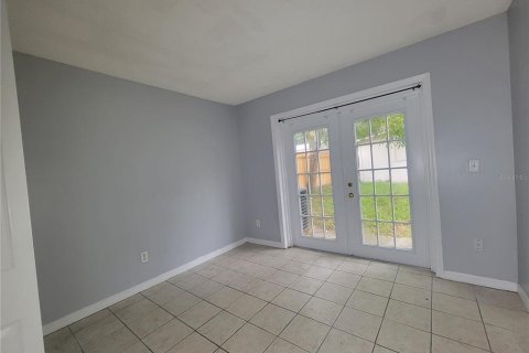 Villa ou maison à louer à Orlando, Floride: 4 chambres, 141.68 m2 № 2388757 - photo 16