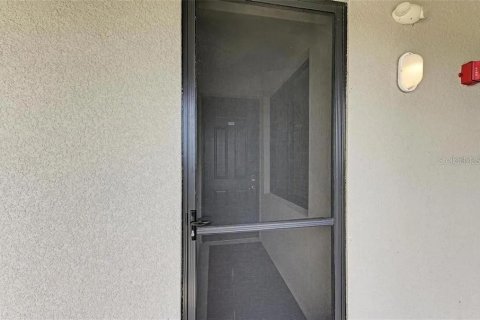 Condominio en alquiler en Lakewood Ranch, Florida, 2 dormitorios, 102.84 m2 № 2107050 - foto 2