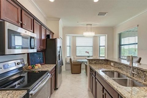 Condominio en alquiler en Lakewood Ranch, Florida, 2 dormitorios, 102.84 m2 № 2107050 - foto 9
