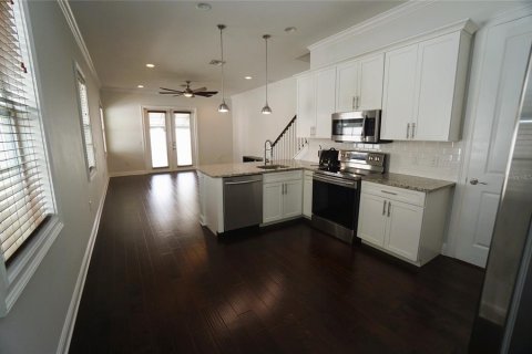 Touwnhouse à louer à Tampa, Floride: 3 chambres, 142.6 m2 № 2151240 - photo 3