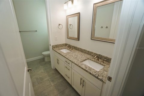 Touwnhouse à louer à Tampa, Floride: 3 chambres, 142.6 m2 № 2151240 - photo 12