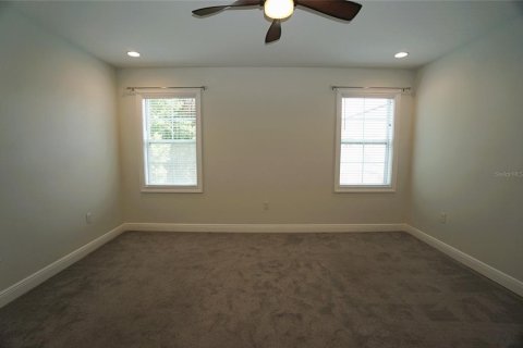 Touwnhouse à louer à Tampa, Floride: 3 chambres, 142.6 m2 № 2151240 - photo 6