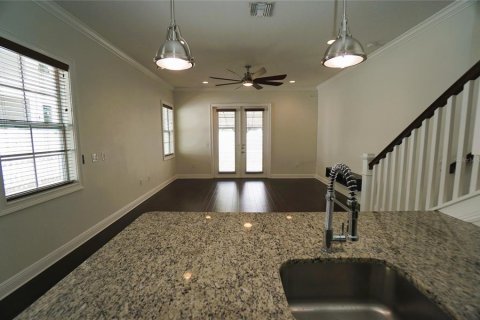 Touwnhouse à louer à Tampa, Floride: 3 chambres, 142.6 m2 № 2151240 - photo 5