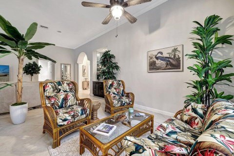 House in Port St. Lucie, Florida 2 bedrooms, 220.18 sq.m. № 2087037 - photo 9
