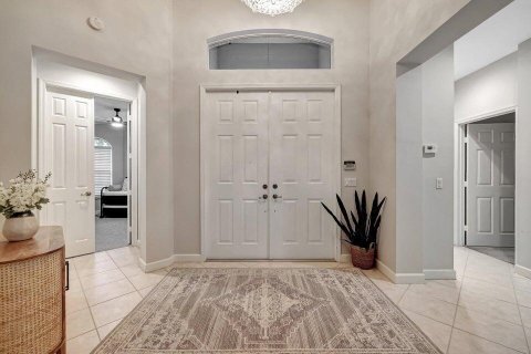 House in Port St. Lucie, Florida 2 bedrooms, 220.18 sq.m. № 2087037 - photo 3